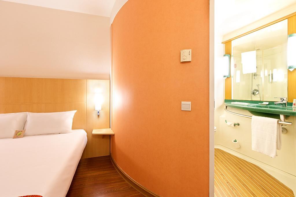 Ibis Ningbo Qianhu Plaza Hotel Exteriér fotografie