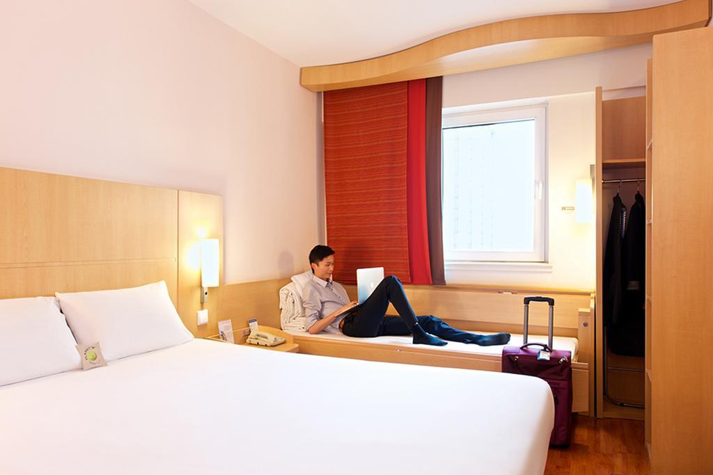 Ibis Ningbo Qianhu Plaza Hotel Exteriér fotografie