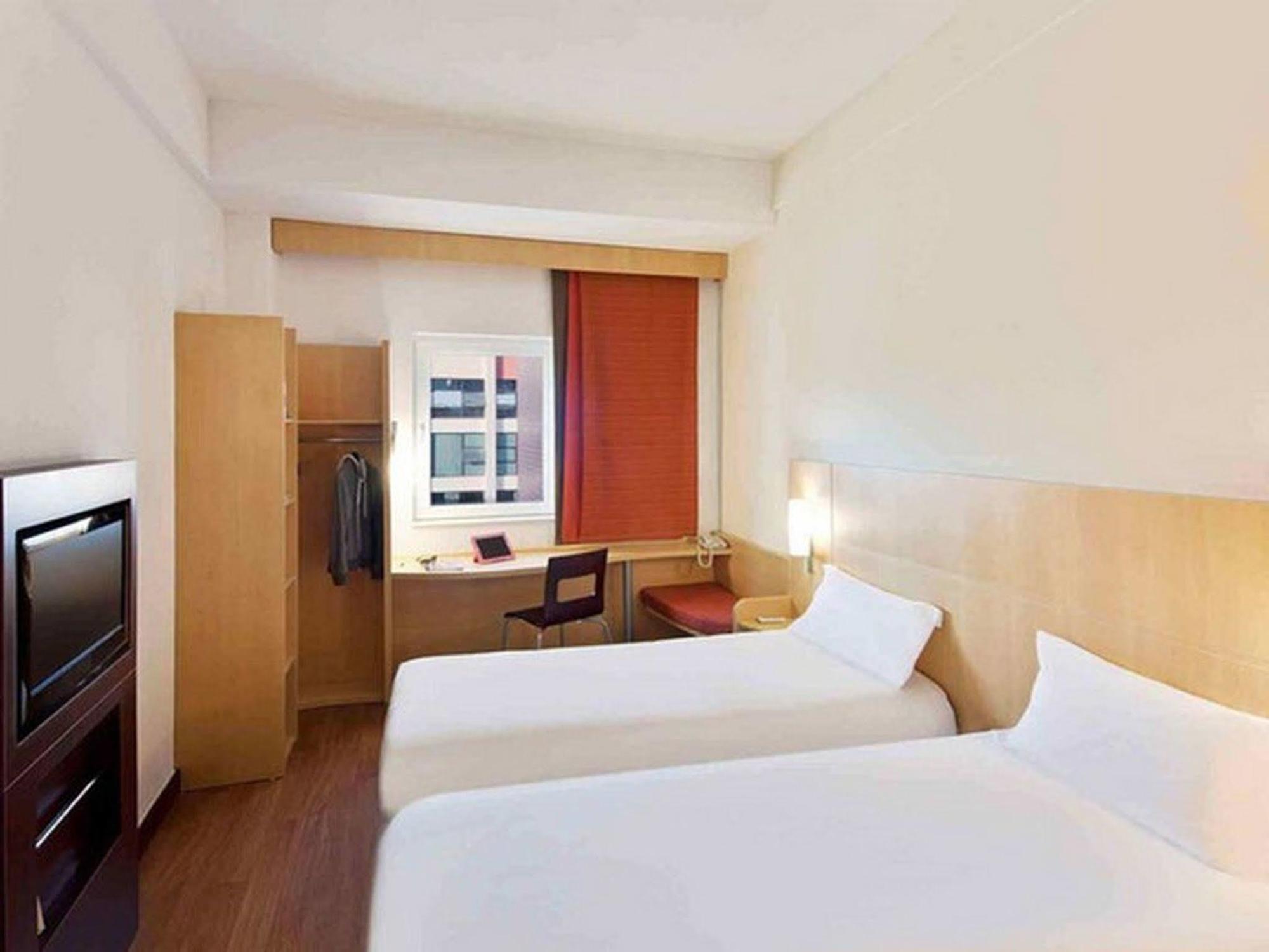 Ibis Ningbo Qianhu Plaza Hotel Exteriér fotografie