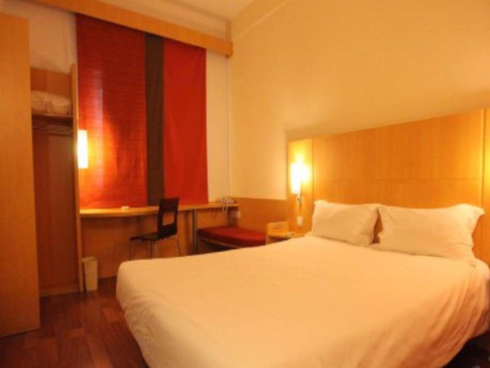 Ibis Ningbo Qianhu Plaza Hotel Exteriér fotografie