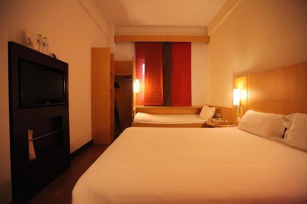 Ibis Ningbo Qianhu Plaza Hotel Exteriér fotografie
